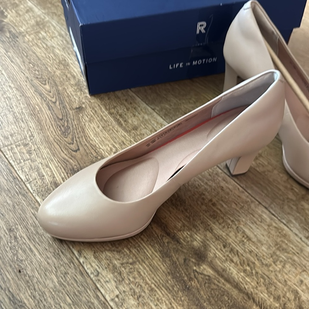 Women's Rockport Total Motion Leah Pumps